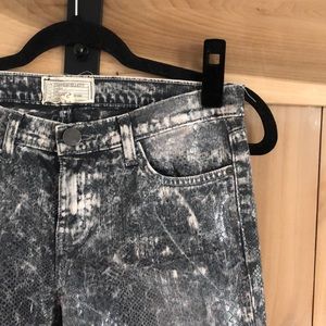 Current Elliot Gray Acid Wash Snakeskin Ankle Skinny Jeans, made in USA